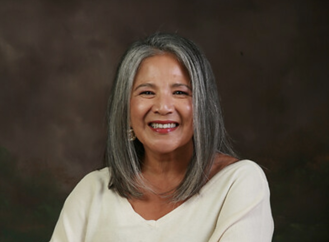 Holly Strelzik, EOLD